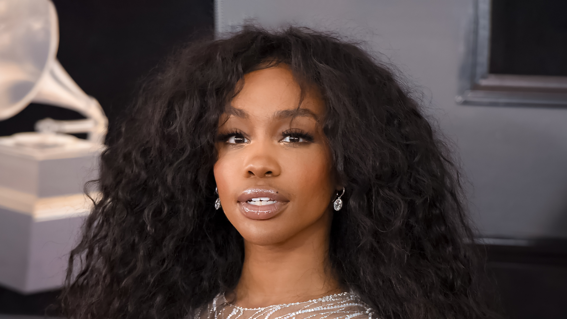 SZA Announces “SOS” Arena Tour Dates The Gossip Guide