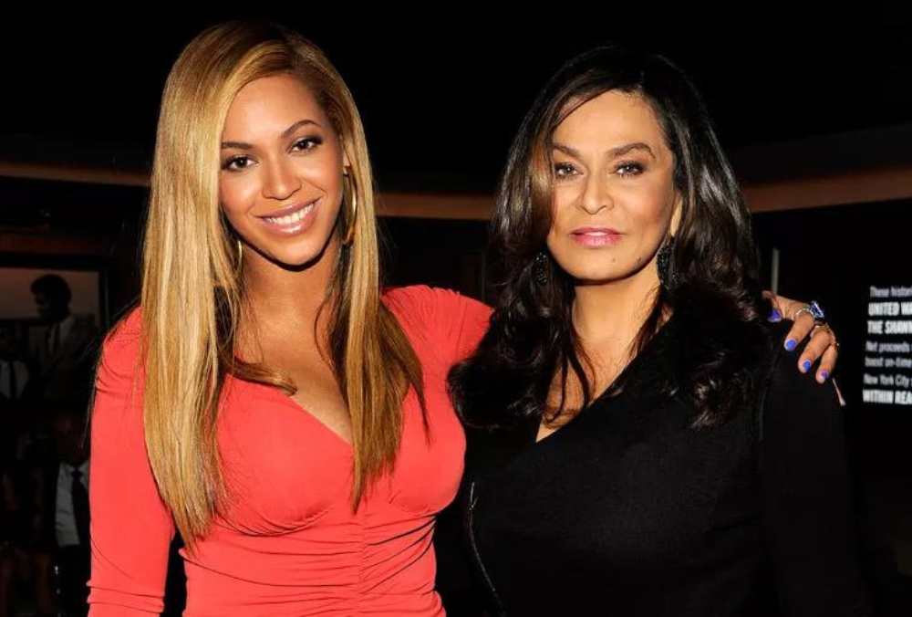 Tina Knowles Addresses Beyoncé 's Rumored Tour Toilet Seat Story