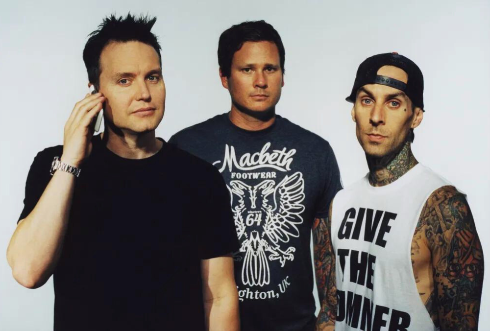 Blink-182, Tom DeLonge, One More Time..., Music Album, Tour