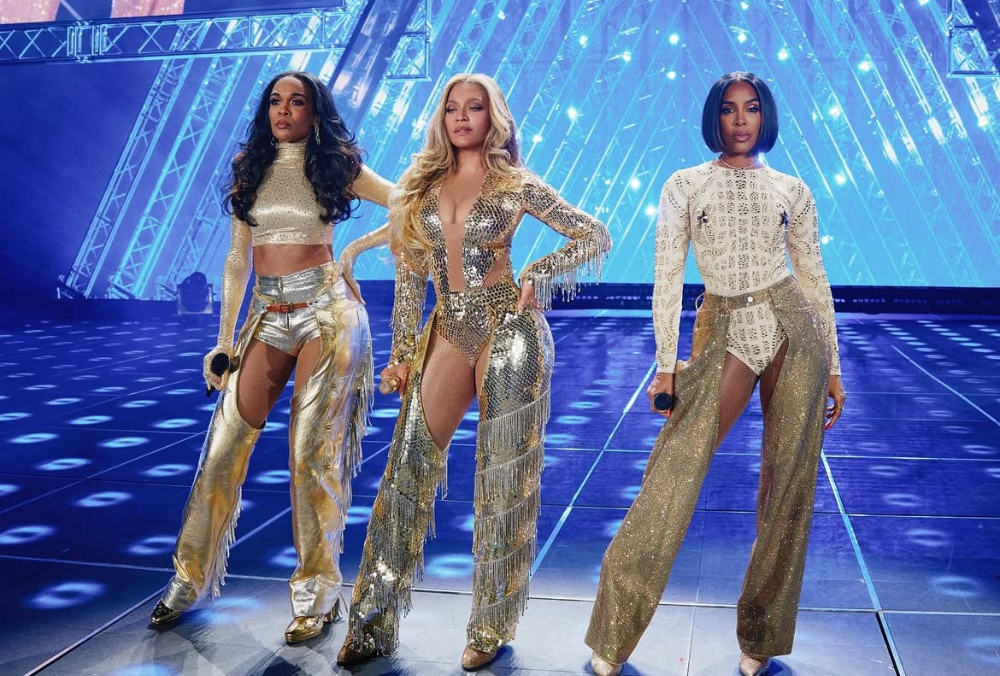 Beyoncé Brings Destiny's Child For A Reunion